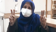 Ordu!da Koronavirüsü yenen yaşlı kadın alkışlarla taburcu edildi